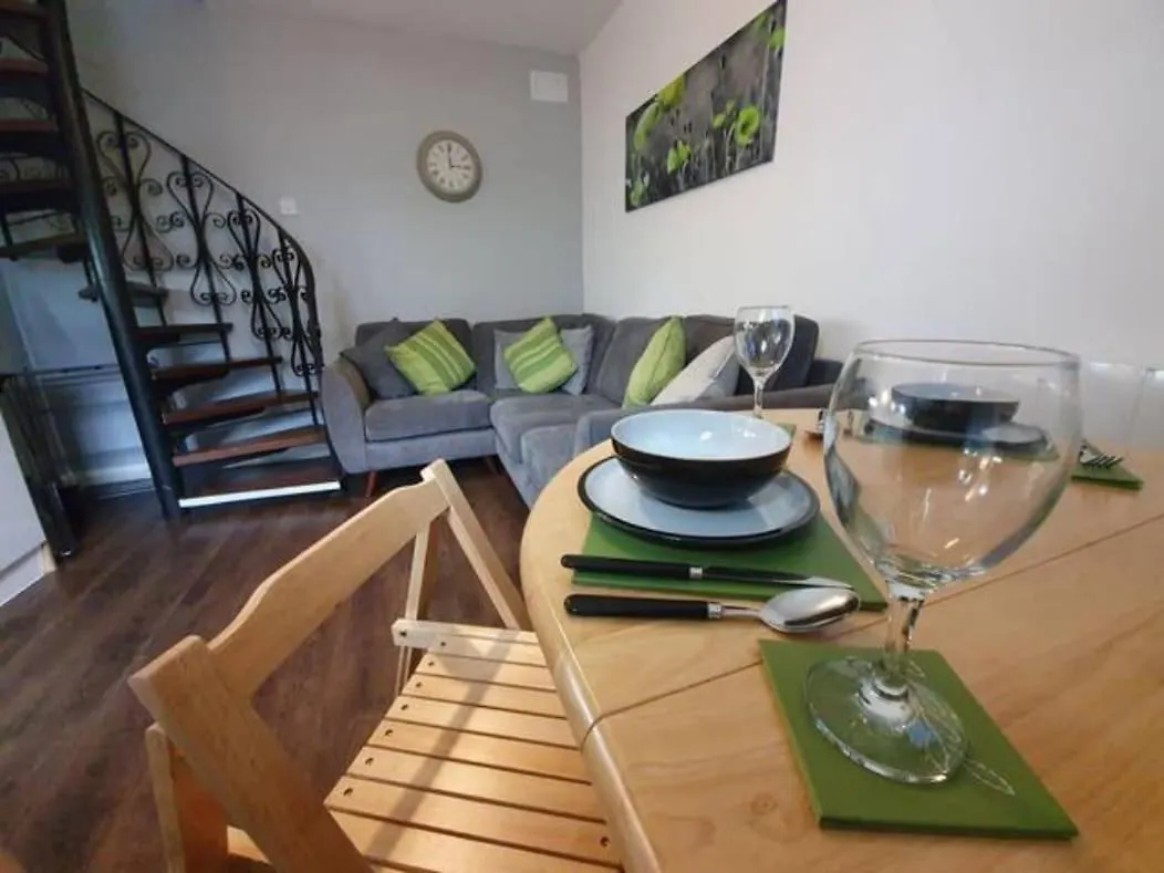 Cosy Mews House, Heart Of Mumbles Gateway To Gower Apartment 0*, The Mumbles